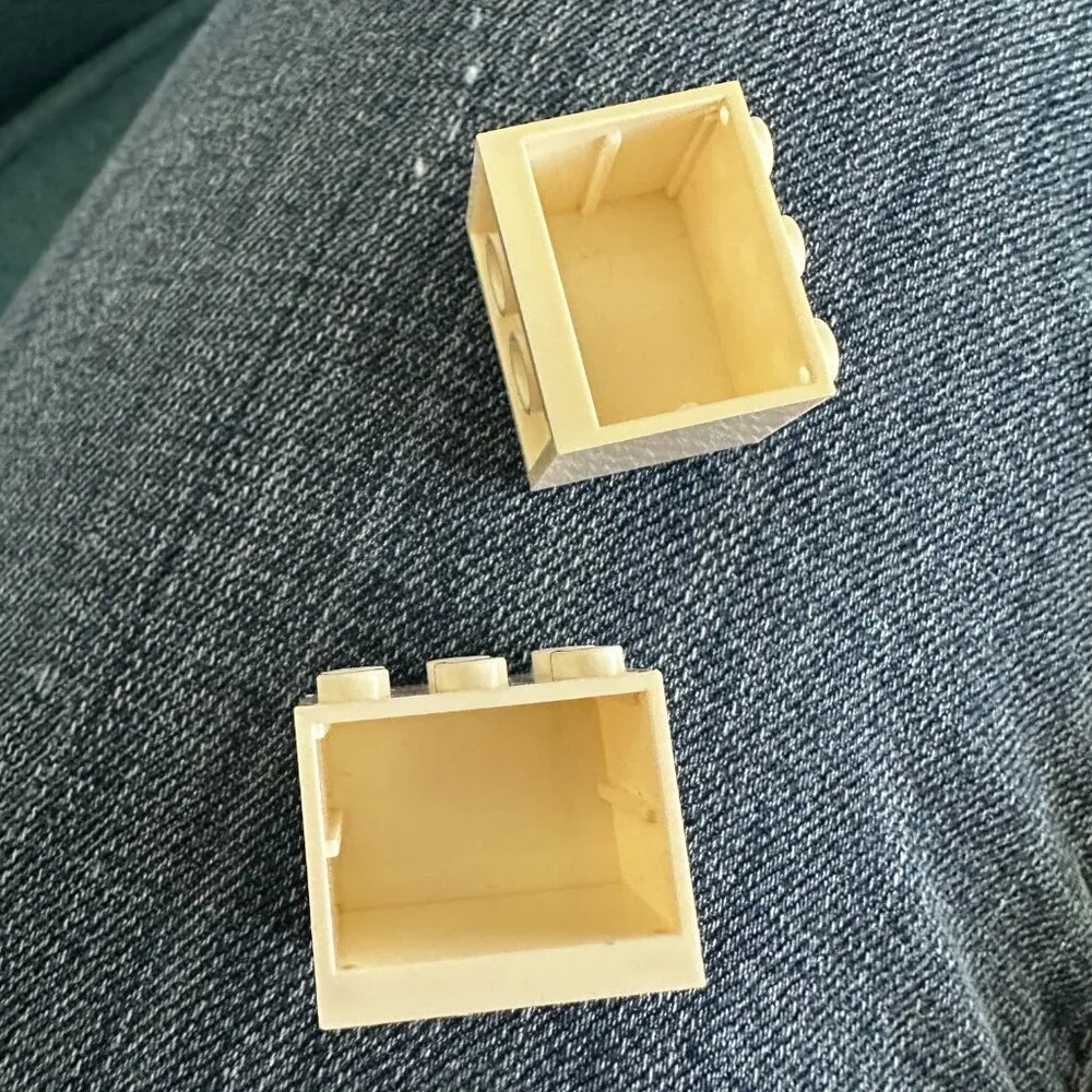 LEGO FRIENDS: Stephanie's Play Cube (41401) Incomplete Pieces Only‎